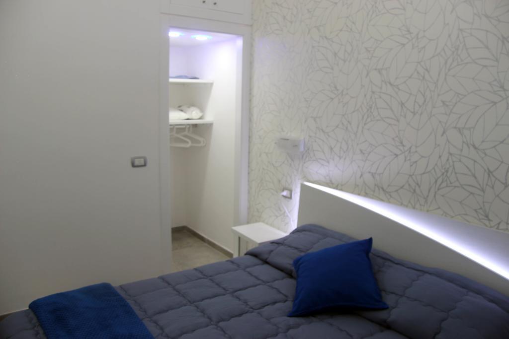 Stella Diana Bed & Breakfast Наполи Стая снимка
