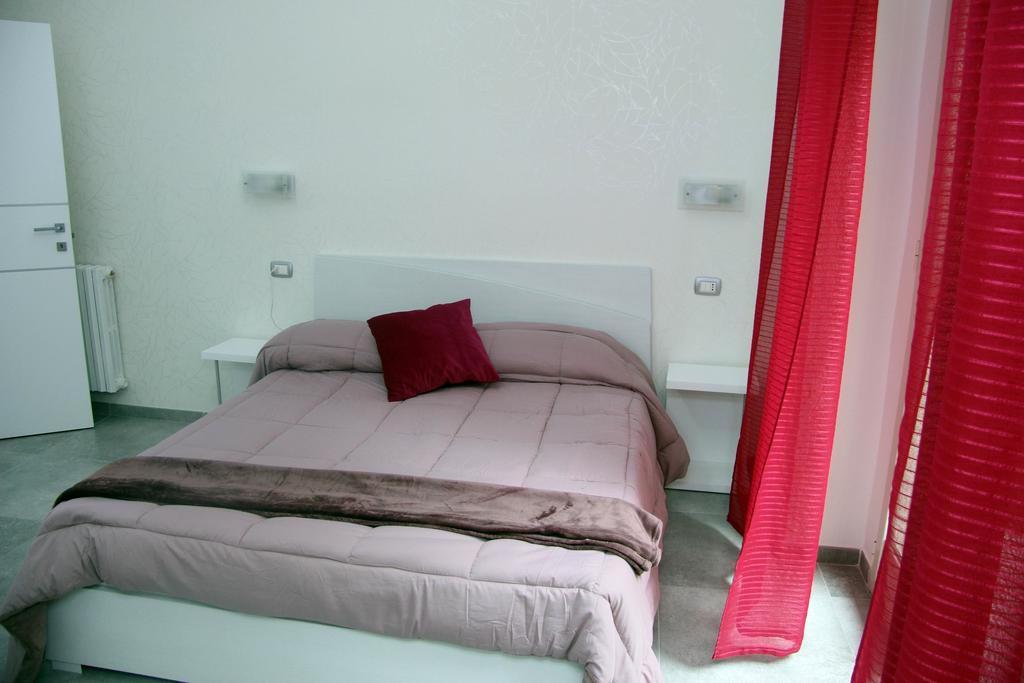 Stella Diana Bed & Breakfast Наполи Стая снимка